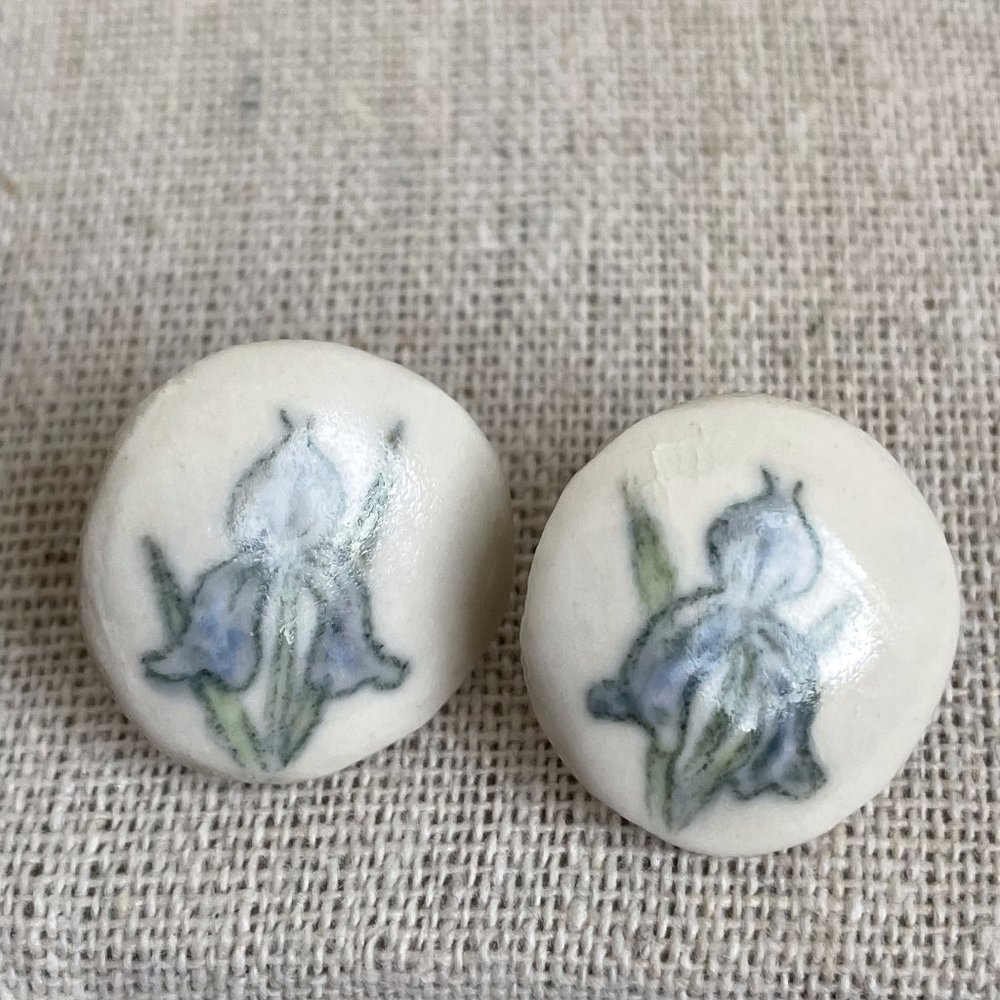 Vintage Ceramic Hand Painted Iris Floral Button Stud Earrings ¾” dia